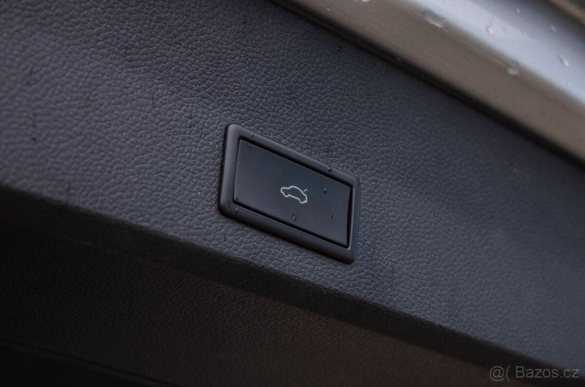 Seat Ateca 2.0 TDI 150 Xperience Family DSG / NELAKOVANÉ - 19