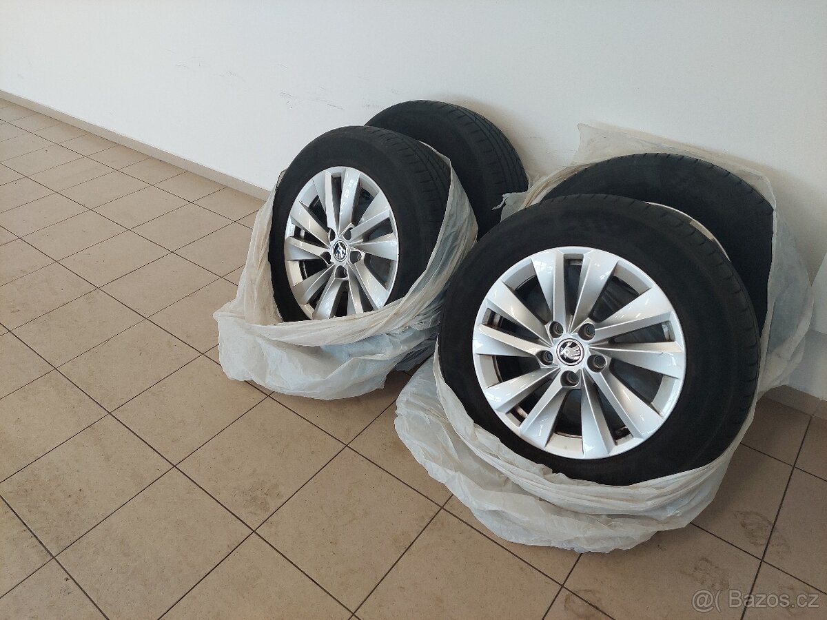 Škoda Octavia Combi 1,5 TSI 85 kW Selection - 19