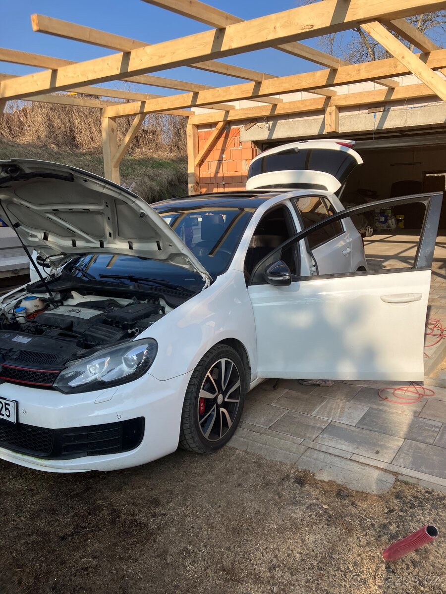 VW Golf 6 GTI - 19