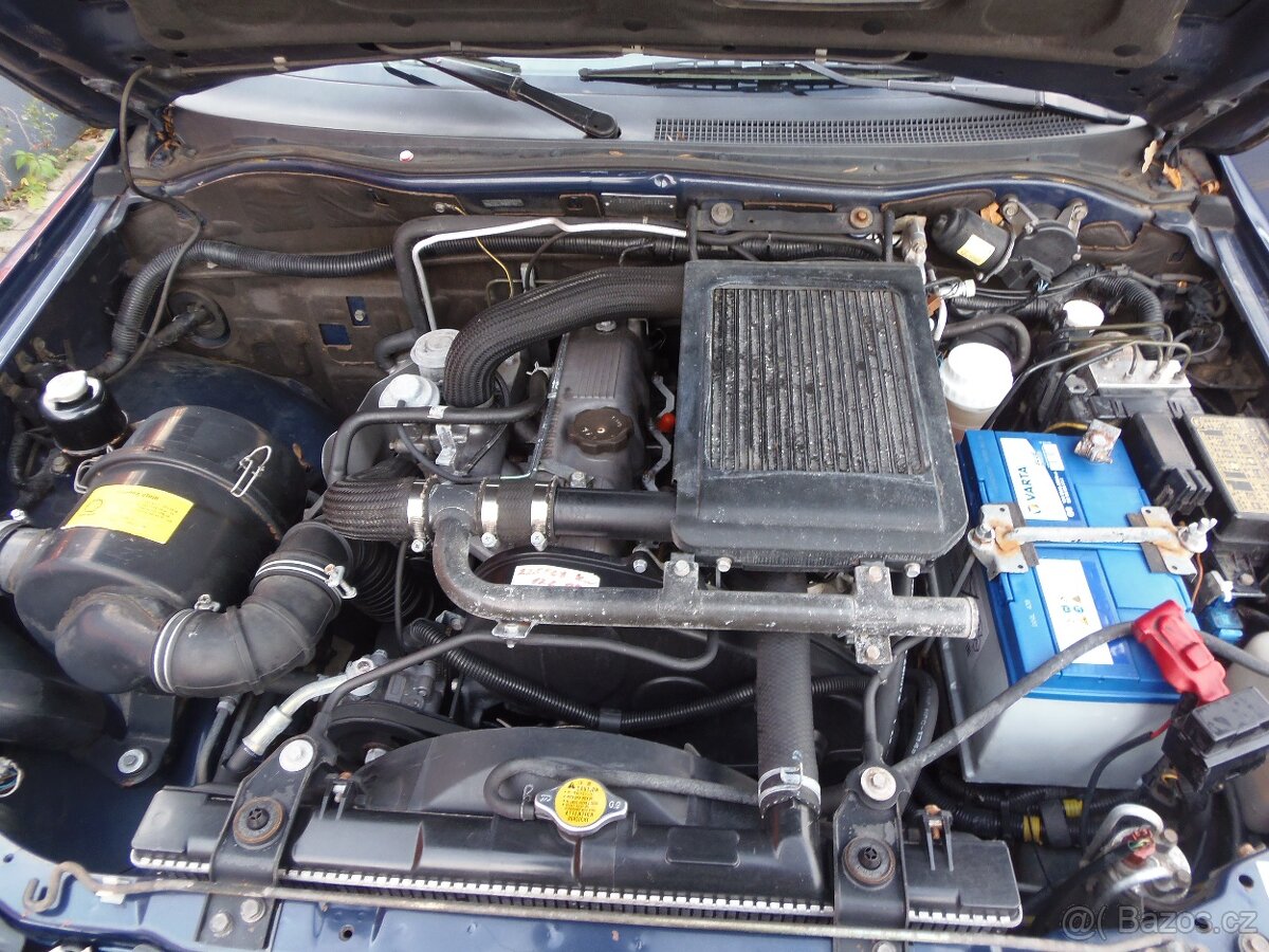 Mitsubishi Pajero Sport 2.5 TD 4x4 tažné 2.8t ČR původ - 19