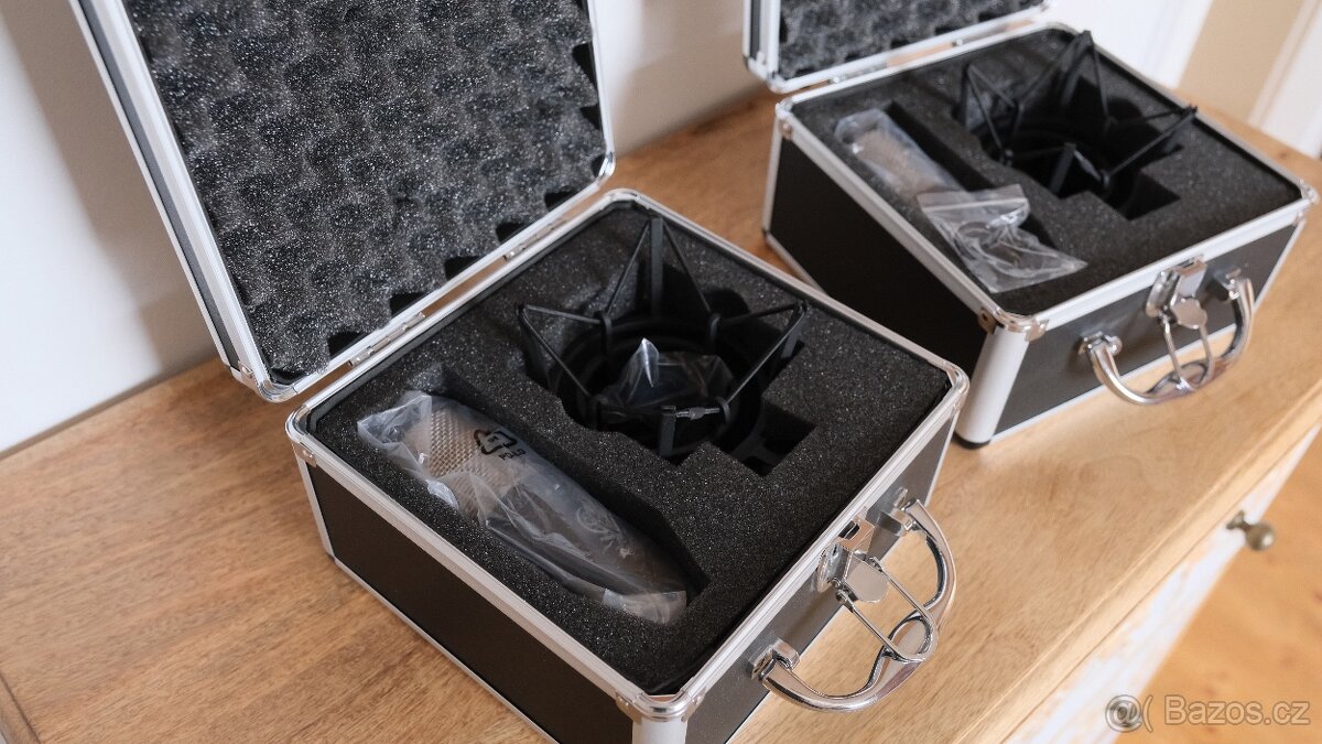 Velkomembránové kondenzátorové mikrofony AKG P420. - 19