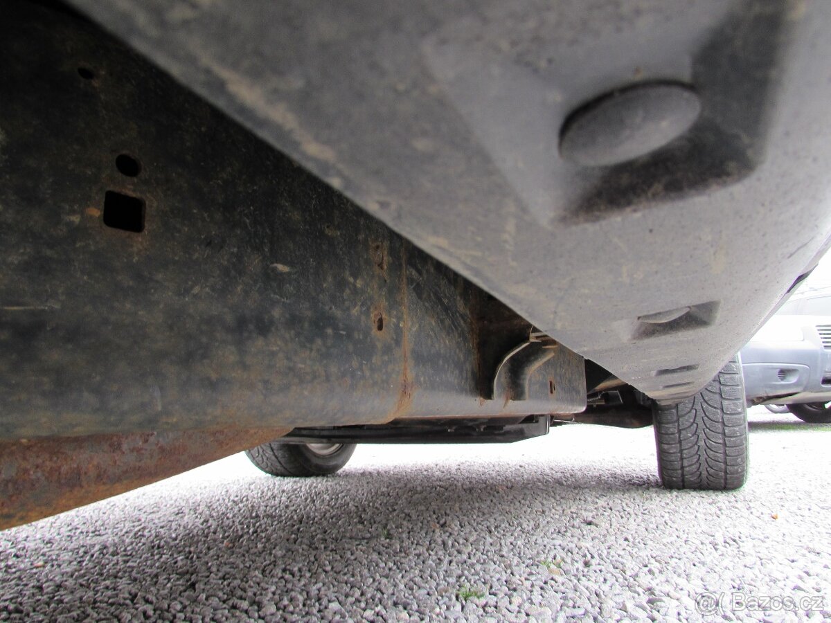 Land Rover Discovery 3.0 SDV6 180kW, 7 MÍST, Automat - 19