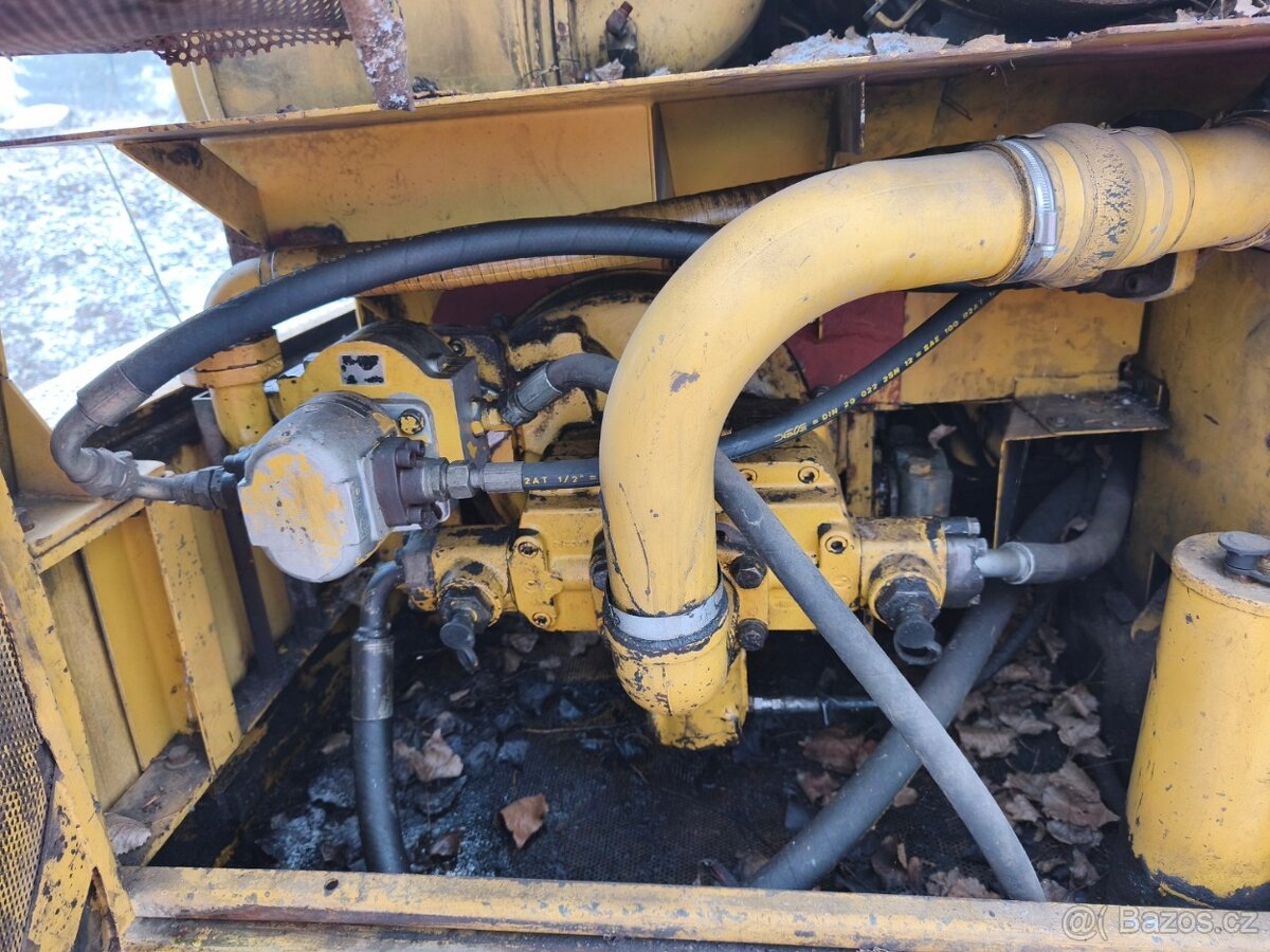 CATERPILLAR 215D LC - 19