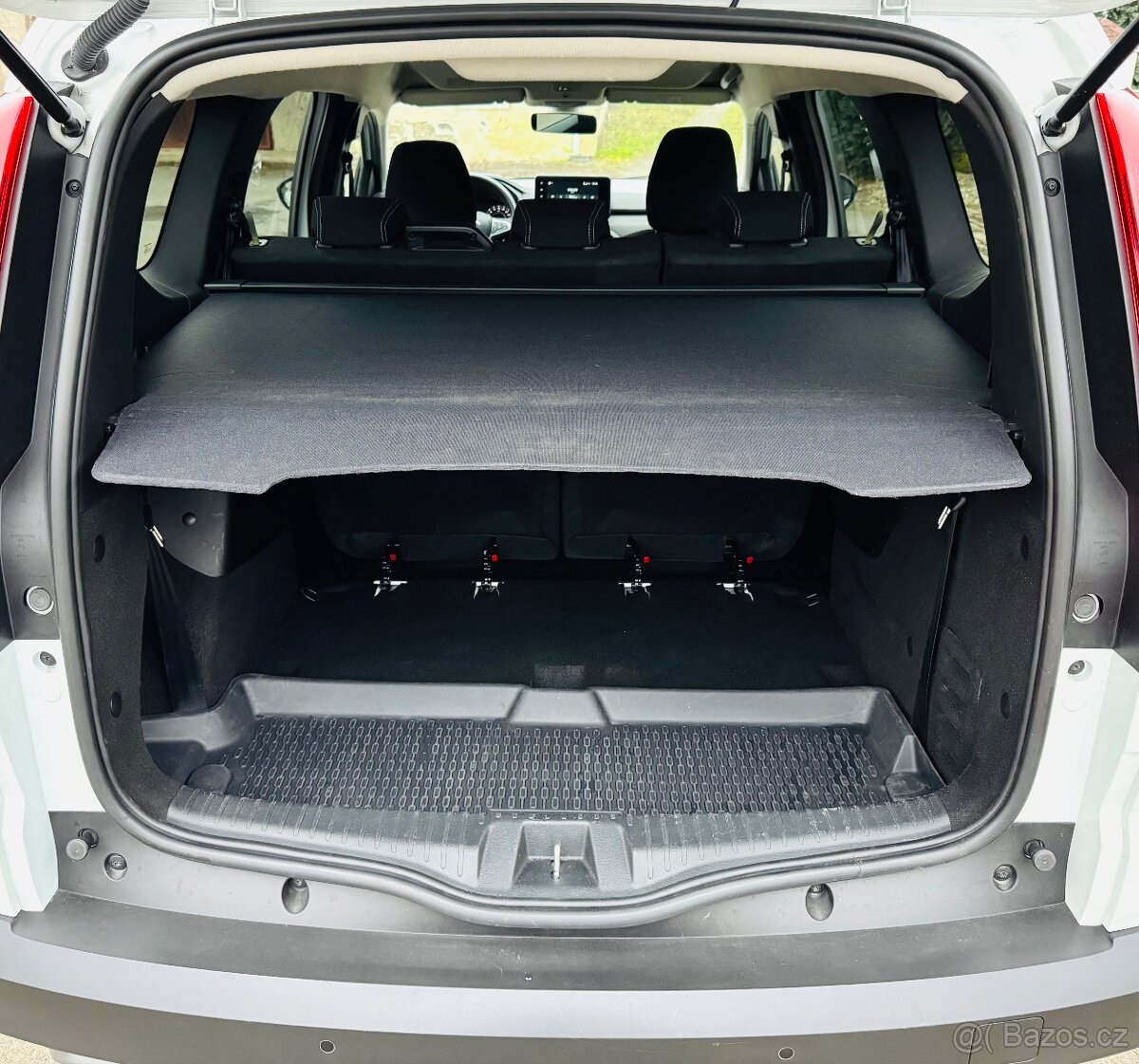 Dacia Jogger 1,0 TCe 81KW LIMITED EDITION,NAVI,7 MIST - 19