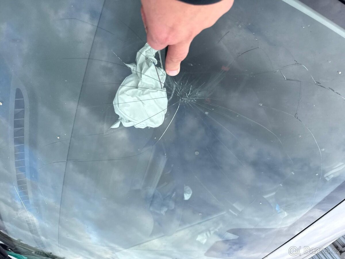 Hyundai I30 1.5i start plus pojizdne 2022 - 19