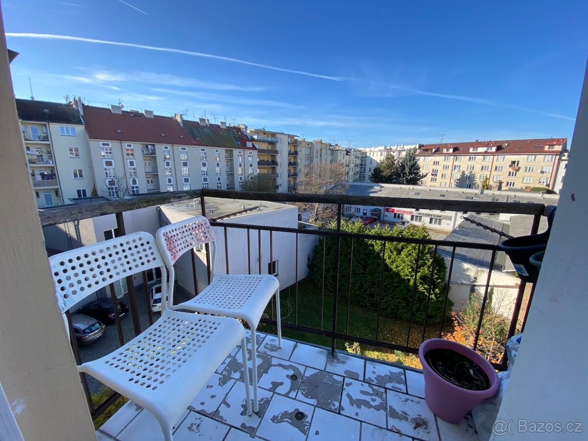 Byt 3+1, 92 m2/balkon, Hradec Králové – centrum. - 19