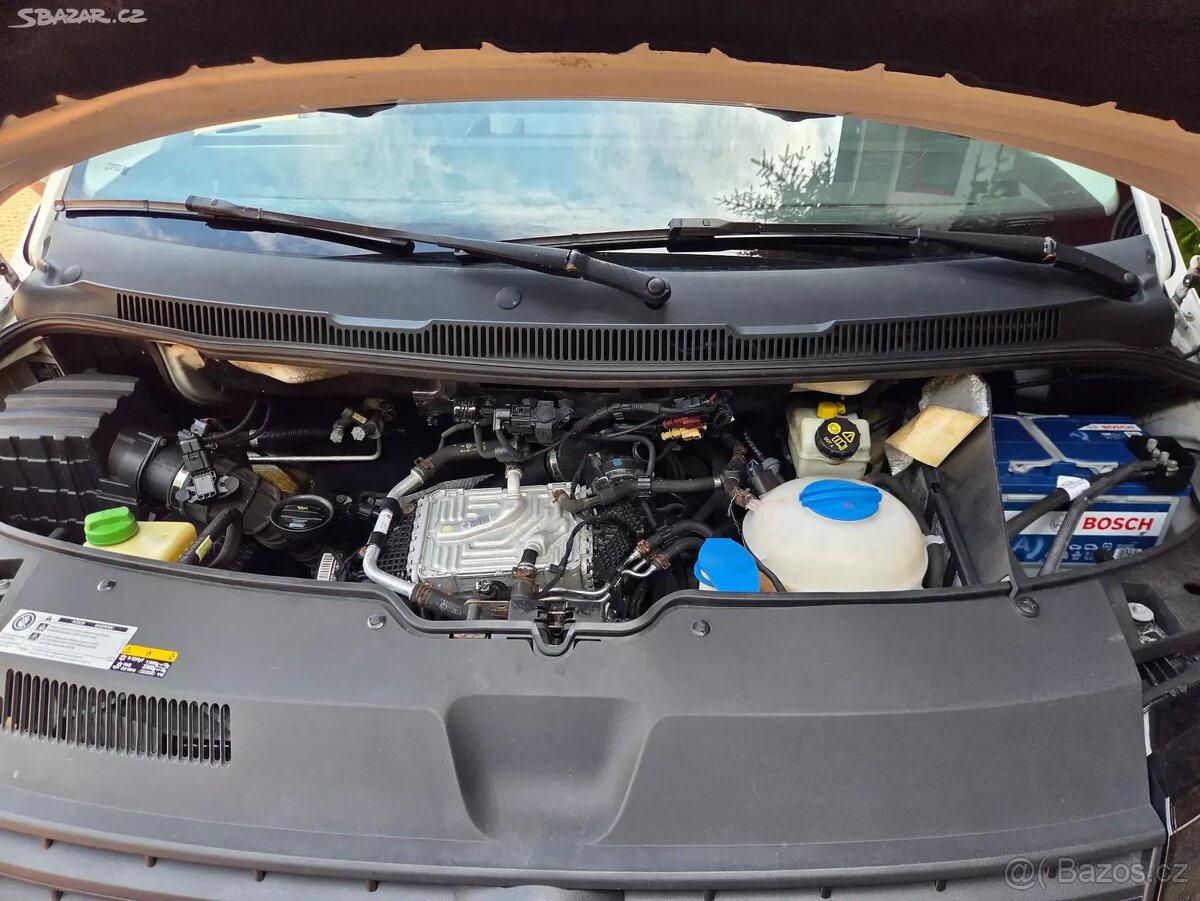 VW T6 Transporter 2.0 TDI 75kW, 8.míst, 2017, ČR - 19