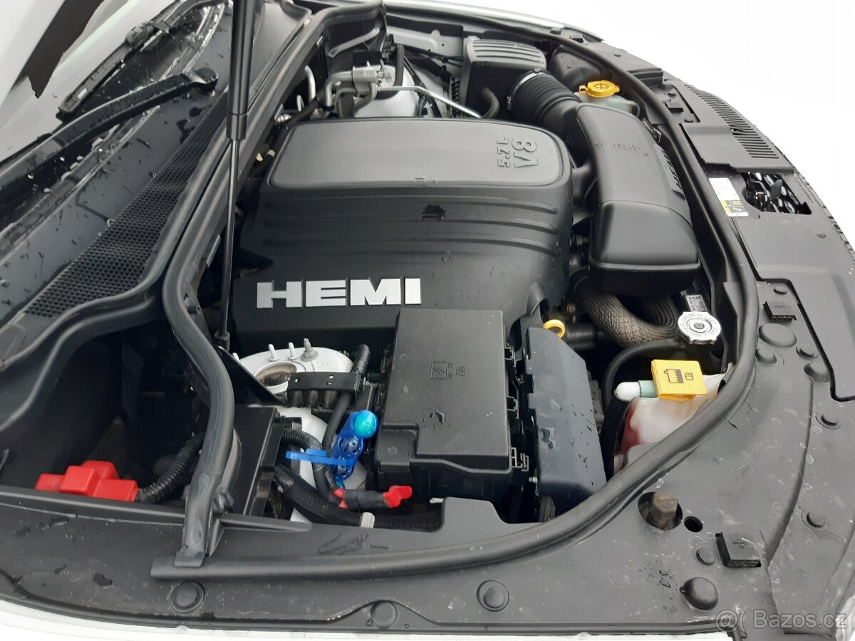 Dodge Durango R/T 5,7L HEMI, 4x4, Top výbava, 7míst, servis - 19