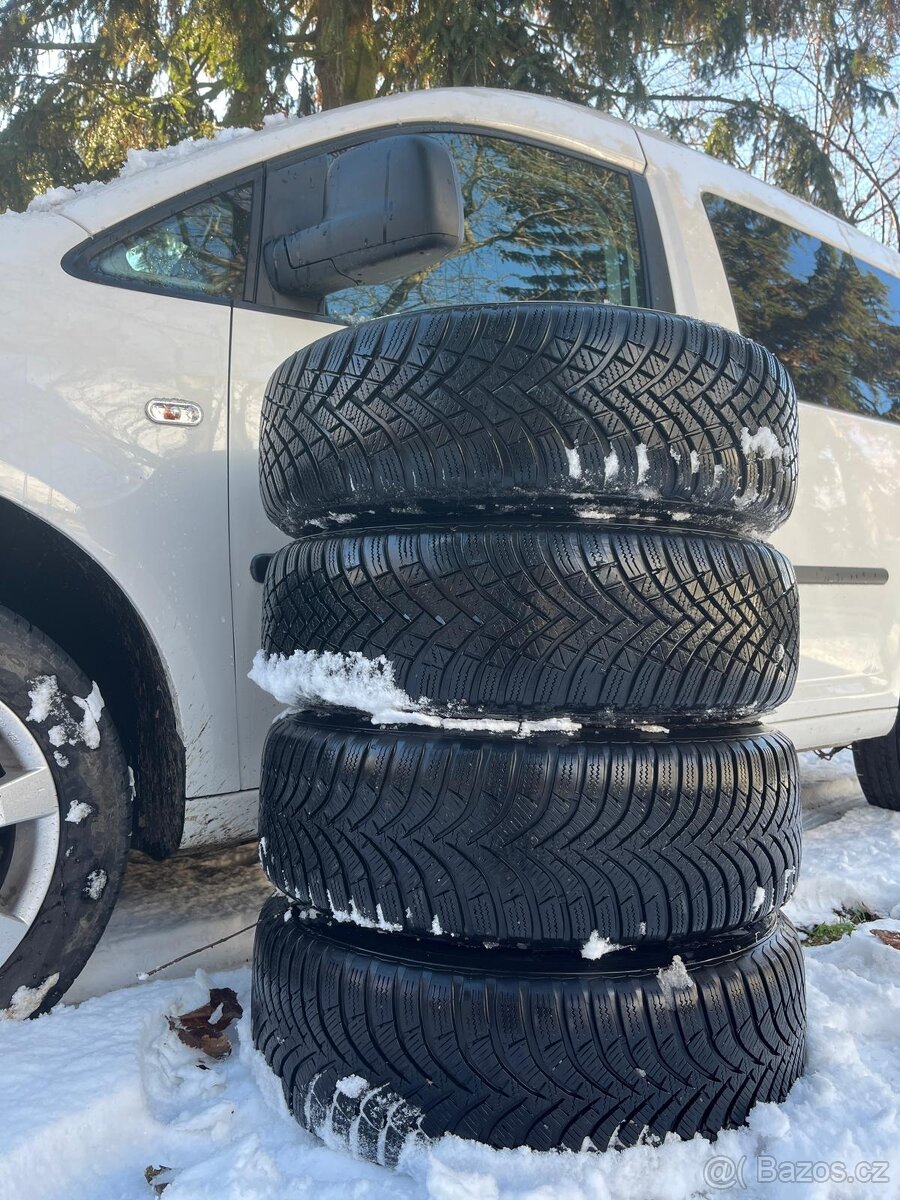 VW CADDY 2.0 CR TDI 4x4 / M1 / VESTAVBA S PŘÍSLUŠENSTVÍM - 19