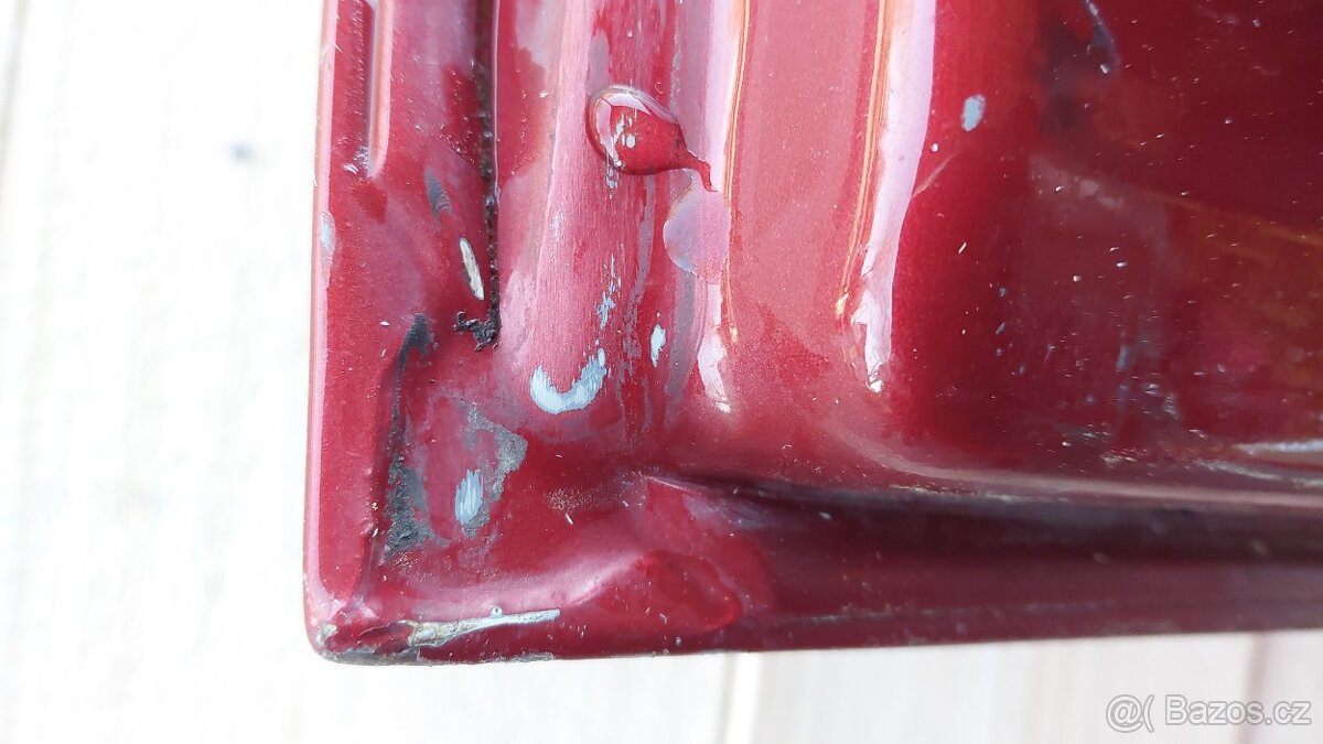 VW Caddy – Dveře kufru LZ ČERVENÉ - 19