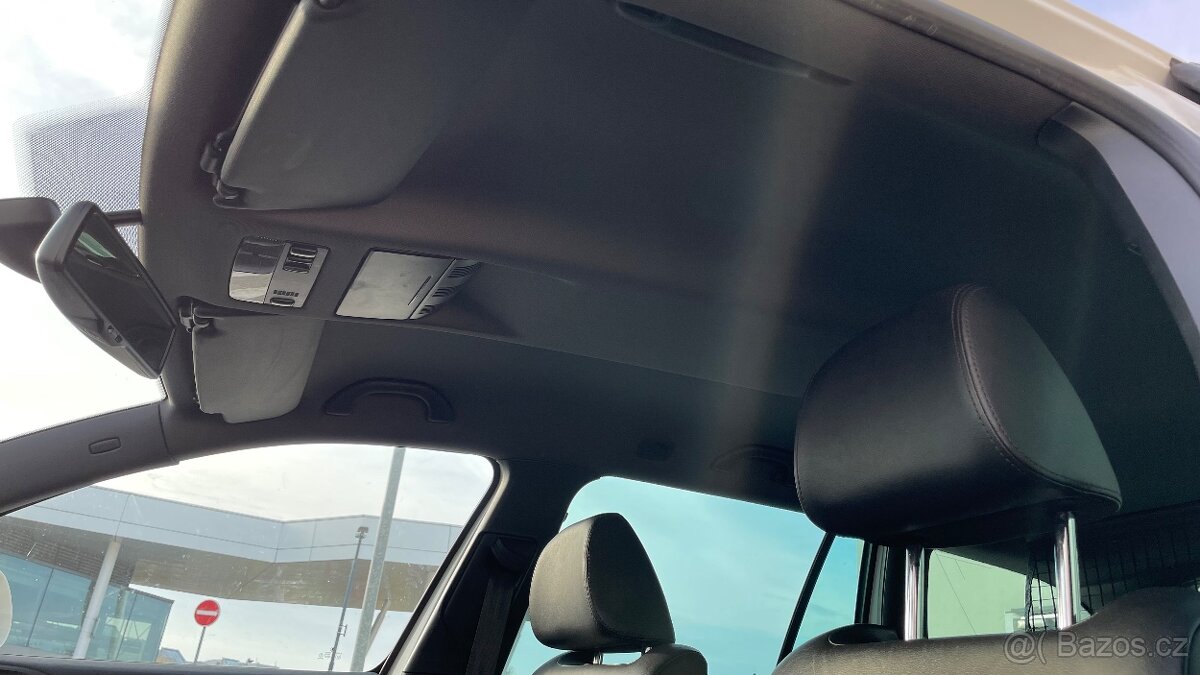 ŠKODA OCTAVIA 2.0TDi RS 125kW 1.MAJITEL - 19