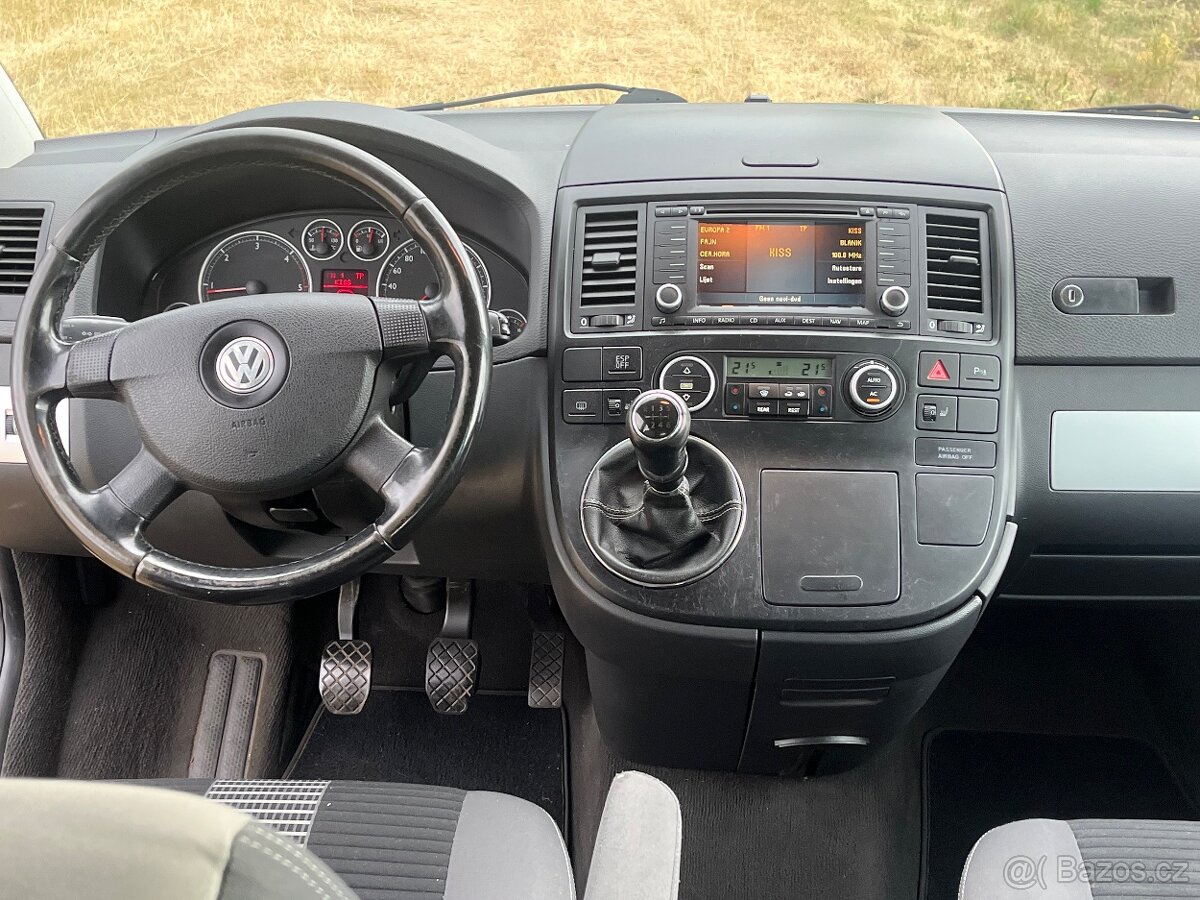Volkswagen Multivan,2,5Tdi 96kw,7mist,tažné /2009/286tis km - 19