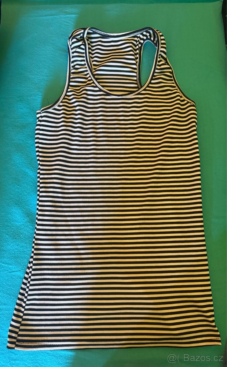 Trička a tílka 19ks velikost S celek - 19