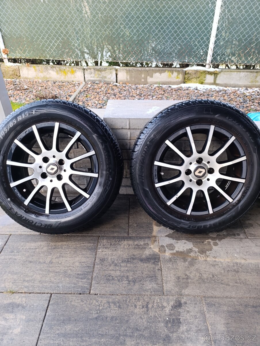 Prodám Renault Megane Hatchback 1.4 72 kW - 19