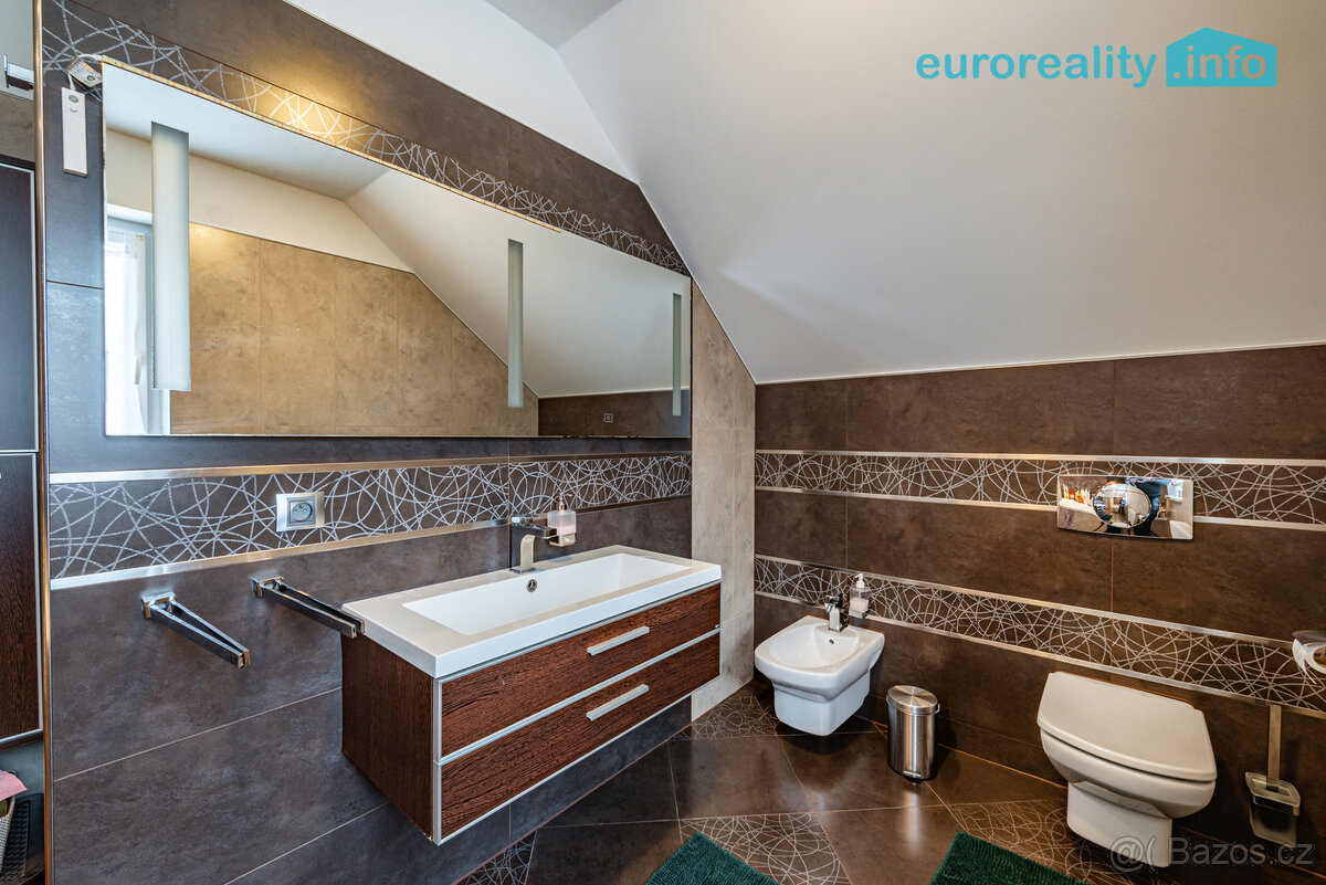 Prodej rodinného domu, 147 m2, Kraslice - 19