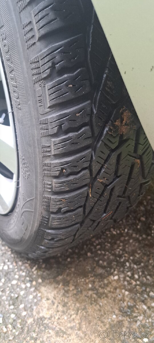 Mercedes-Benz B - 19