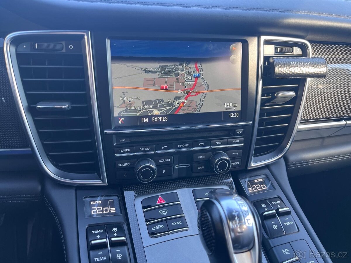 Porsche Panamera GTS - 19