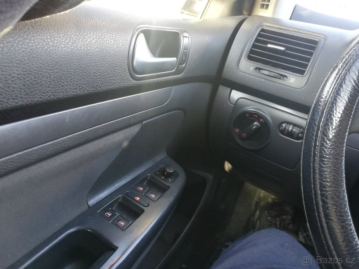 Volkswagen golf 5 variant 1.9tdi - 19