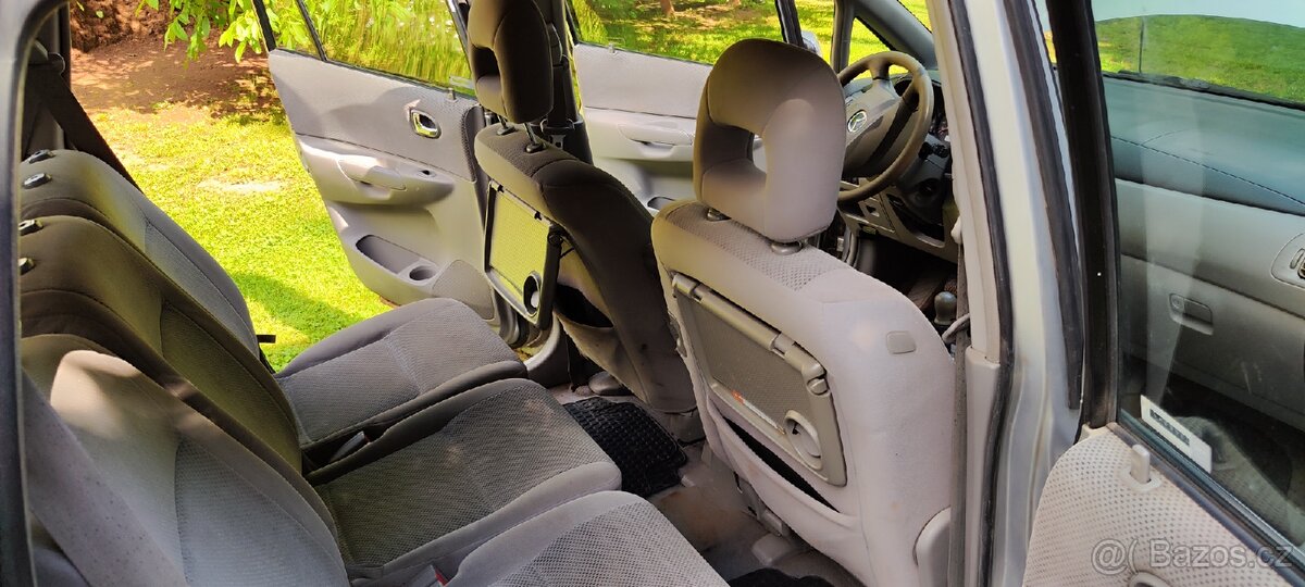Mazda premacy 1.8 benzín 2005 - 19