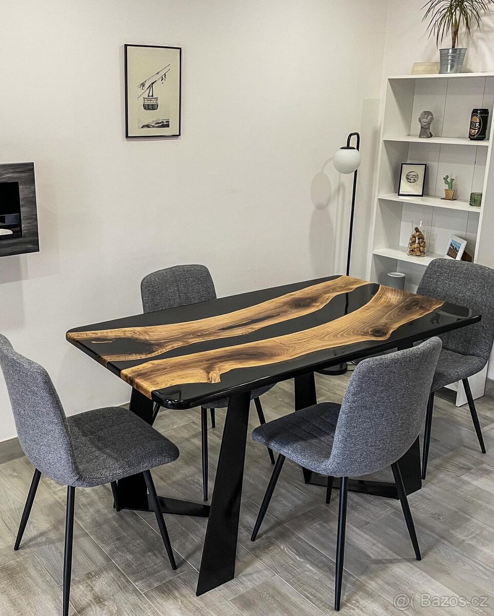 Zakázková kovovýroba–schodiště, brány, ploty sklepní kóje - 19