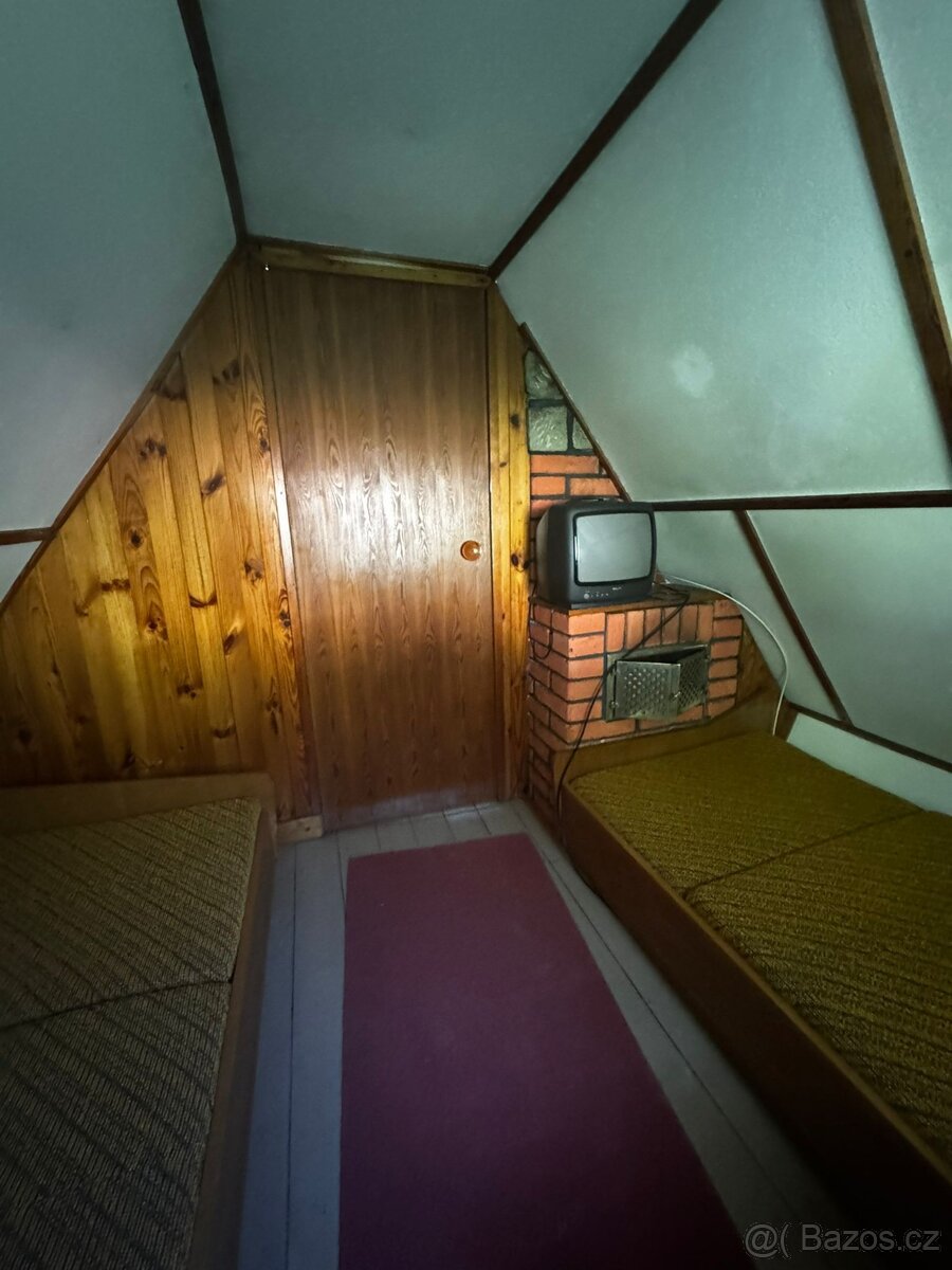 🌿🏡 Prodej chaty na Chvalčově pod lesem s nádherným výh 🏡✨ - 19