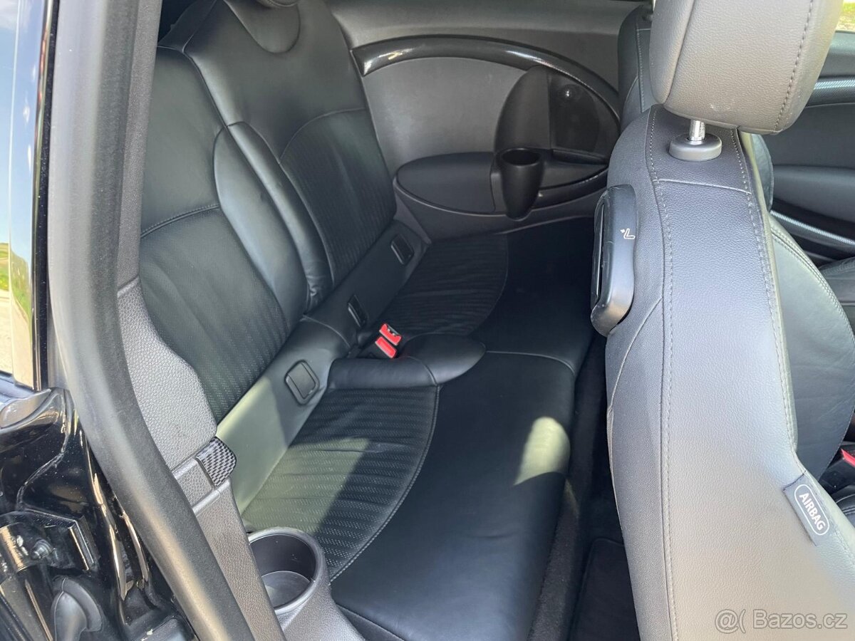 MINI CLUBMAN S 1,6i 135 kW JCW PACKET - 19