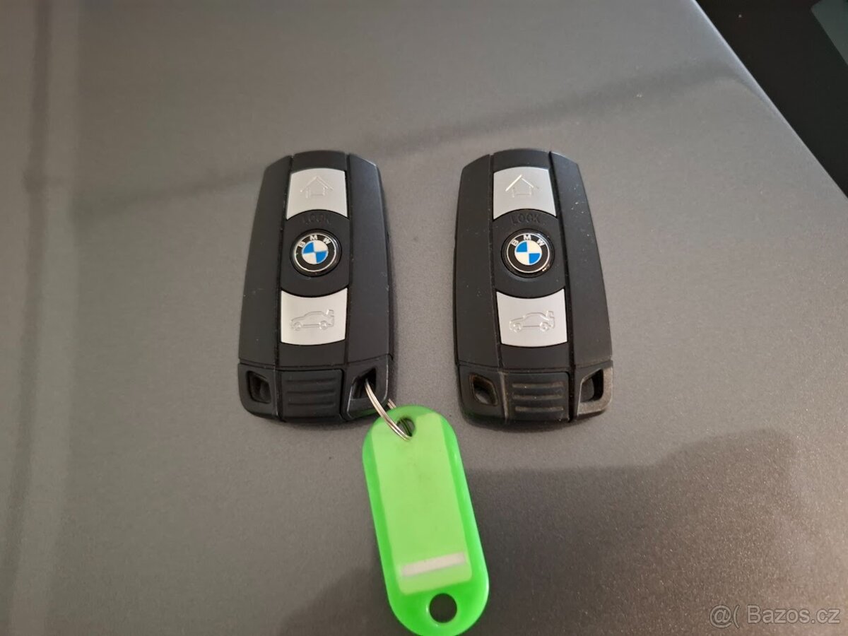 BMW e92 330ix manuál - 19