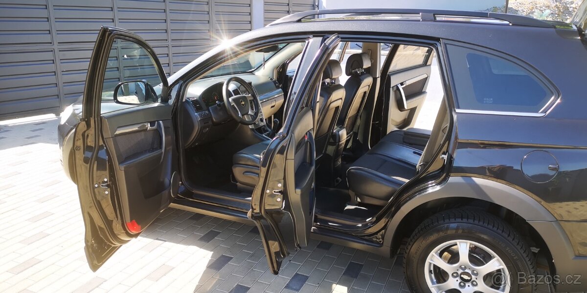 Chevrolet Captiva 2,0 VCDi - 16V - 110kw. . 4X4 - 7 MÍSTNÉ - 19