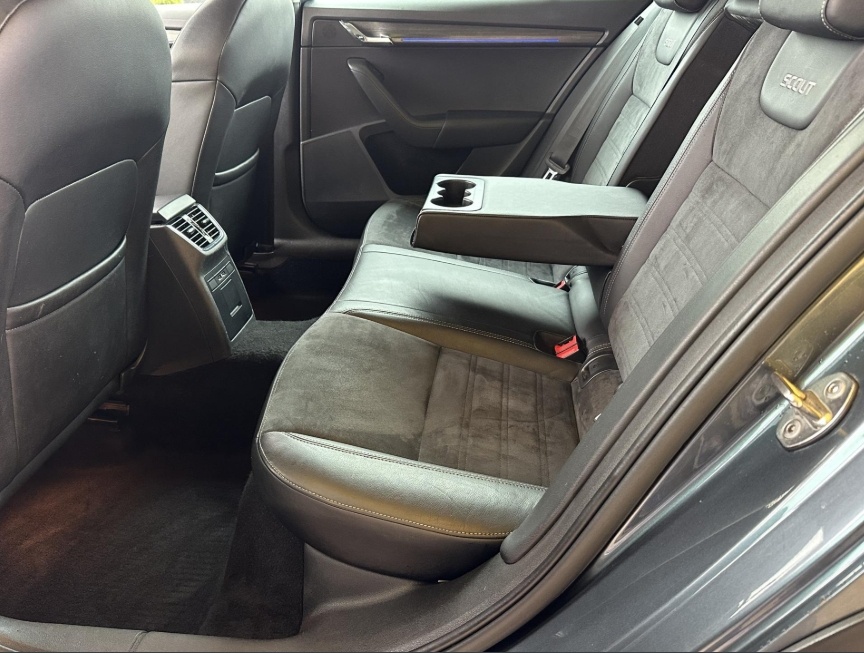 Škoda Octavia III SCOUT 2.0TDI/110kW 1.Maj. DSG r.v.2019-DPH - 19