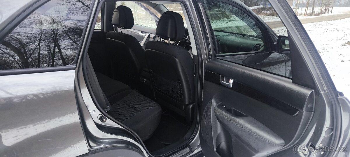 Kia Sorento 2.2 crdi 4x4, 7 míst - 19