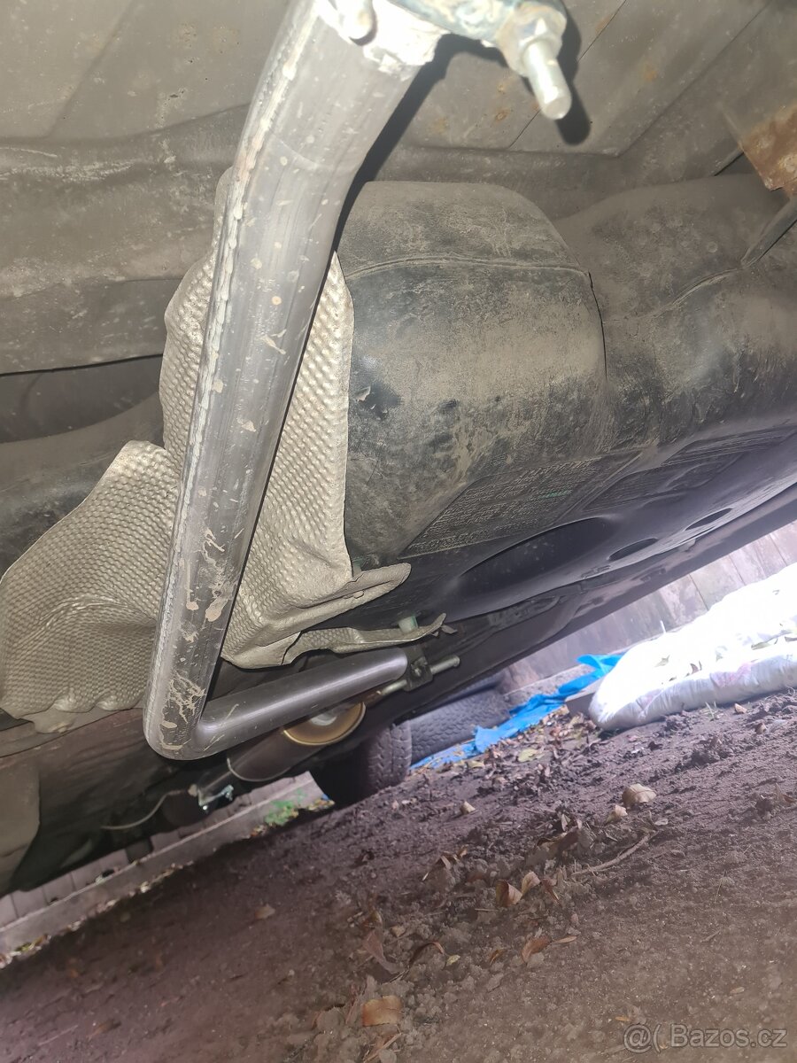 Dacia Logan MCV 1.6 LPG,výbava Laureate,bez rezu,jede krásně - 19