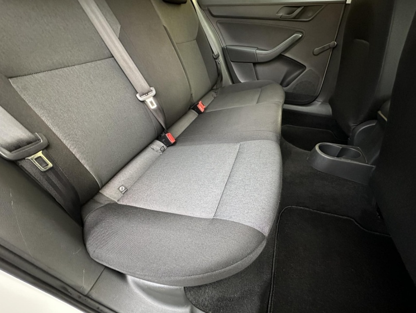 Rapid Spaceback 1.2/55kW KLIMA r.v.2015 najeto 92tkm - 19