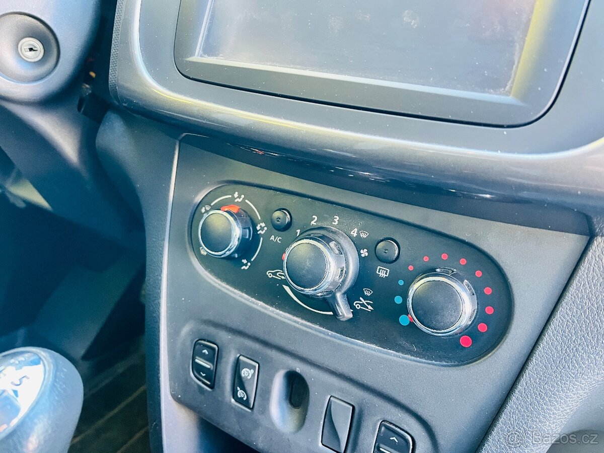 DACIA SANDERO STEPWAY 0.9 i BENZÍN KLIMA TAŽNÉ ZAŘÍZENÍ - 19
