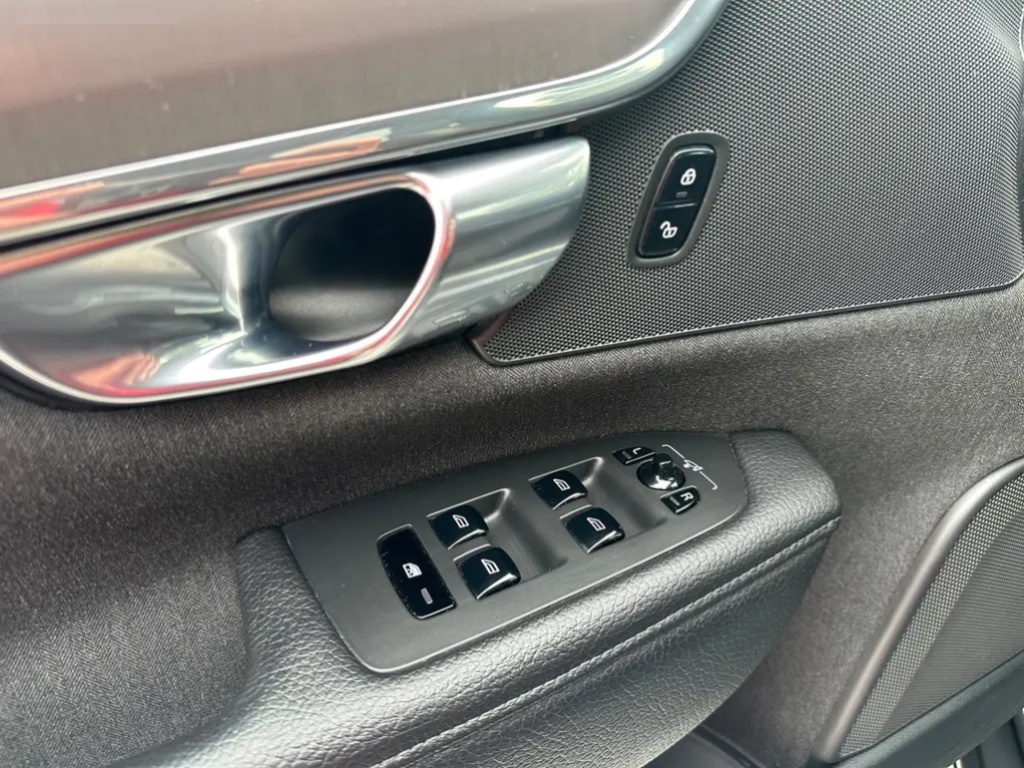 Volvo V90, D4 Cross Country AWD - DPH - 19