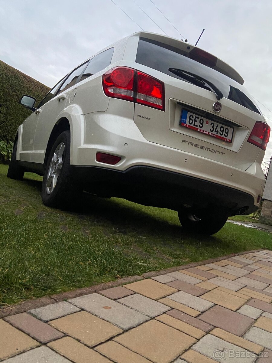 Fiat Freemont 2.0 MultiJet 125 kW 4×4 AUTOMAT – Black Code - 19