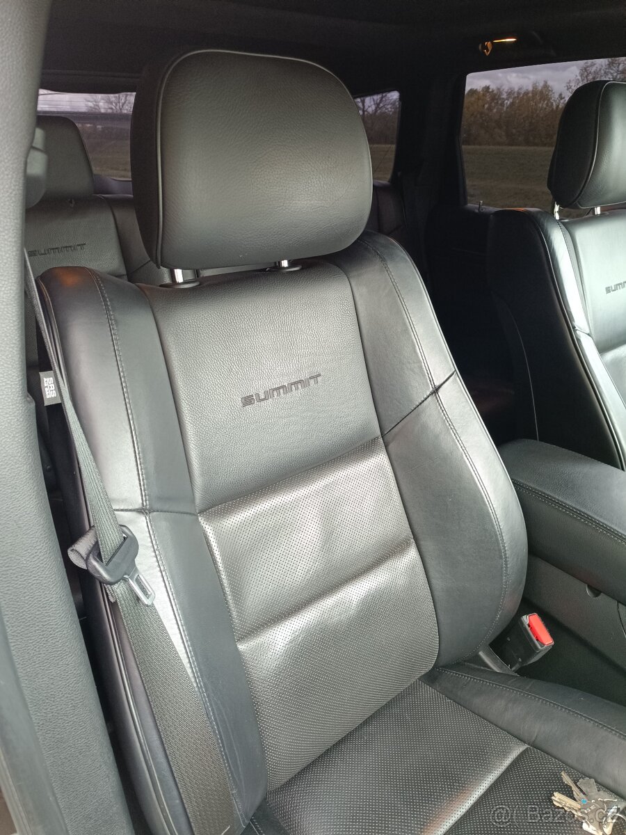 Jeep Grand Cherokee - 19