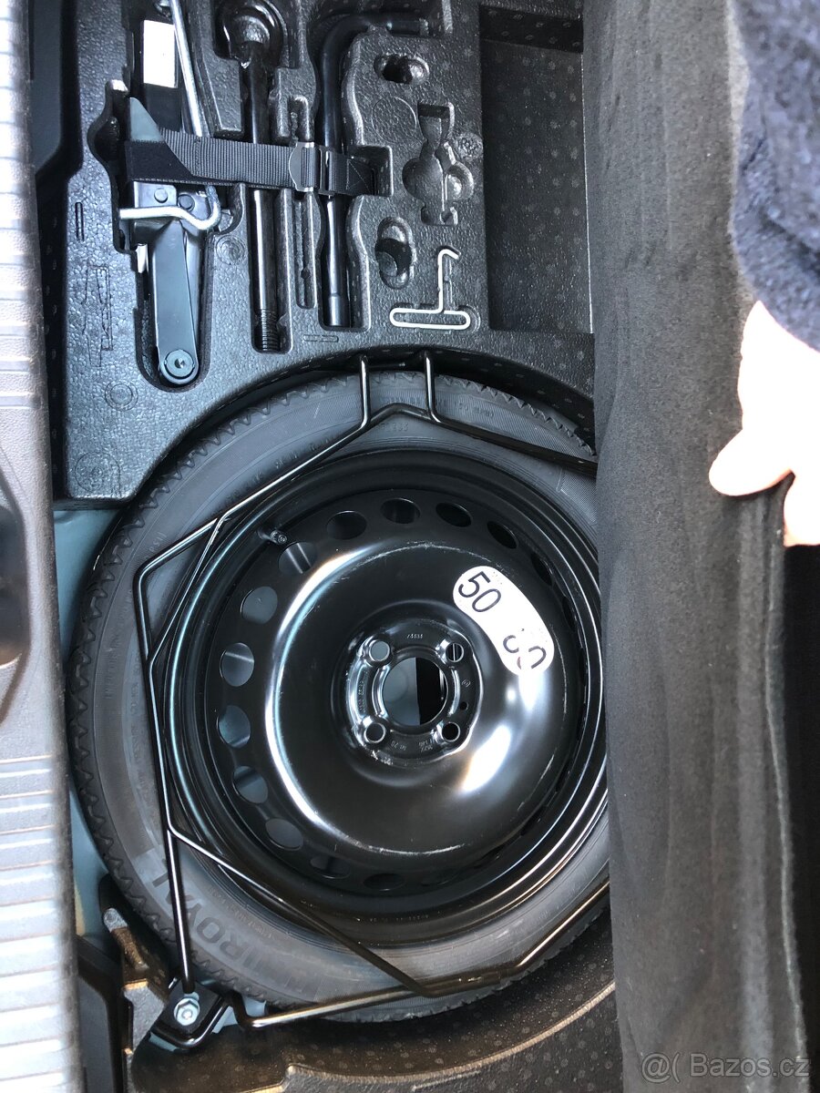 Renault Clio V 1,6 103 KW E-Tech Hybrid Automat Evolution - 19