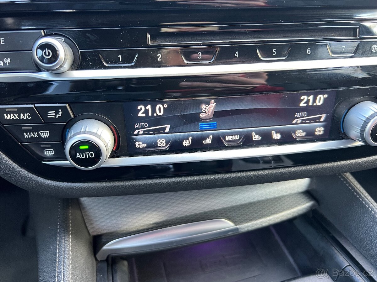 BMW 540iXDrive 250kW Touring M-paket Maximální výbava - 19