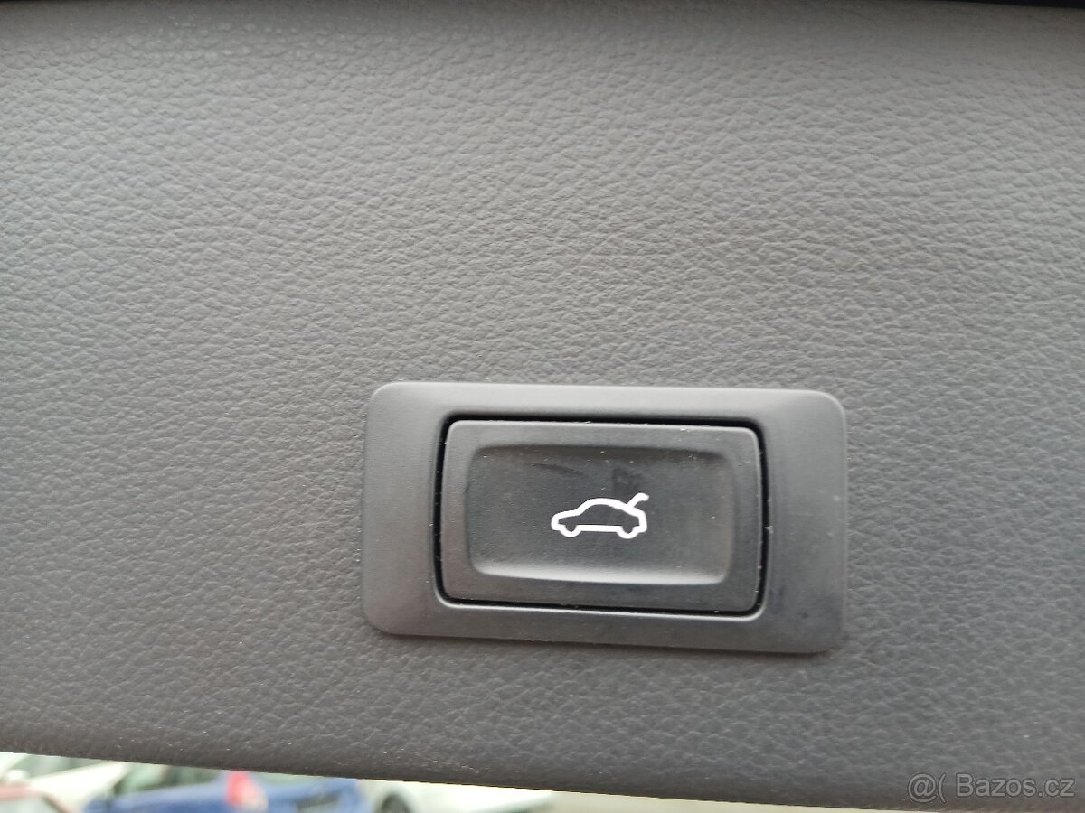 Audi A6, 3.0 TDI, panorama, tažné - 19