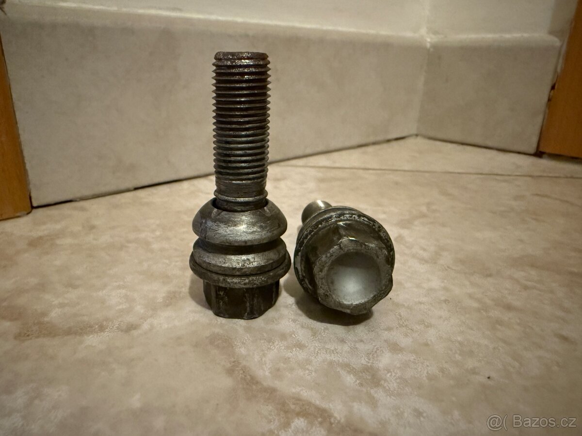 Borbet Y Titan 8Jx18 5x112, ET37 + zimni sada - 19