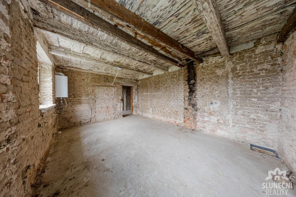 Rodinný dům 5+1, 3+1 na pozemku 840 m², obec Němčičky - 19