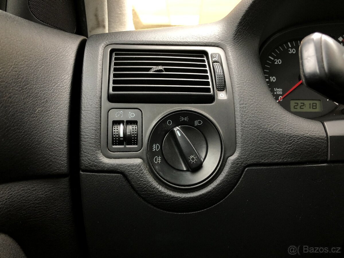 VOLKSWAGEN GOLF 1.4 16V - 19