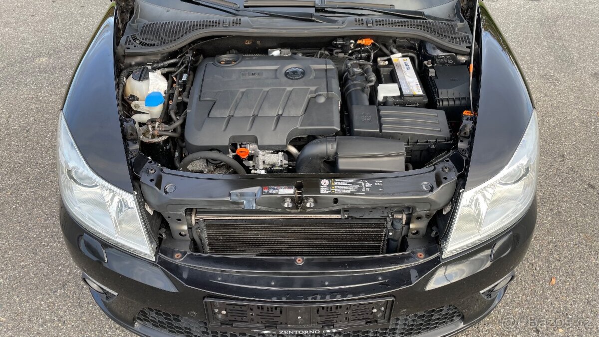 ŠKODA OCTAVIA 2.0TDI RS 125kW DSG COLUMBUS - 19