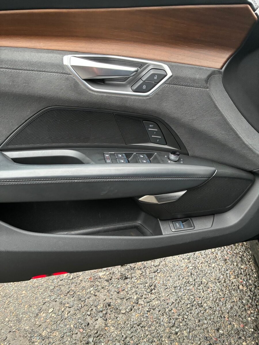 Dražba AUDI E-TRON GT 350 kW - 19