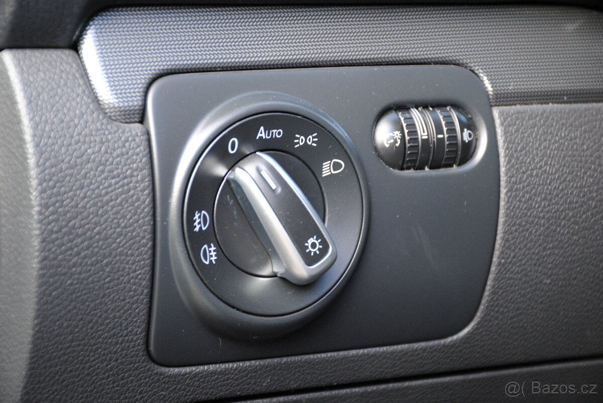 VW GOLF 6 kombi 1.2TSi 77kW - STYLE - 6ti kvalt - 19