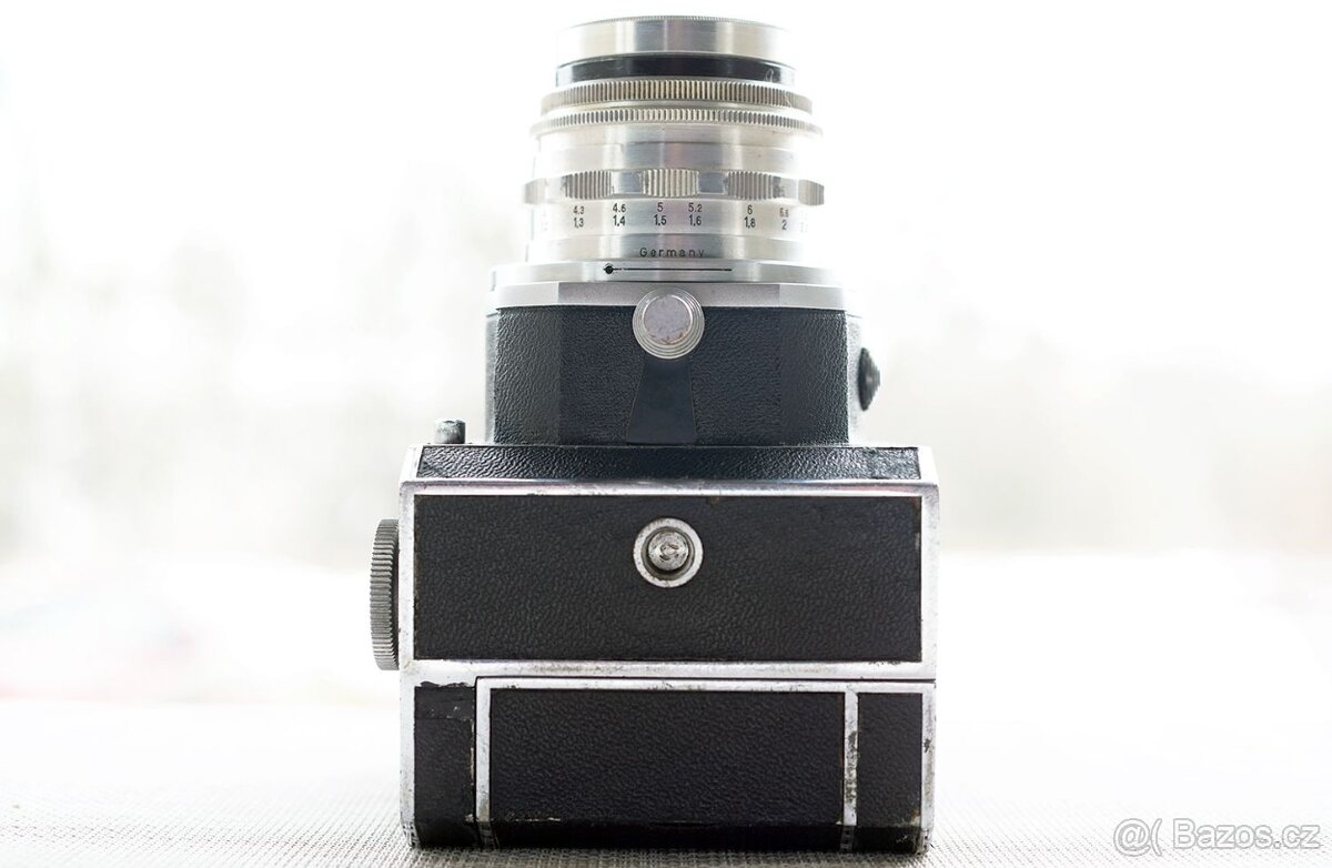 Raritní historický středoformát Exakta 66 Vertical - 19