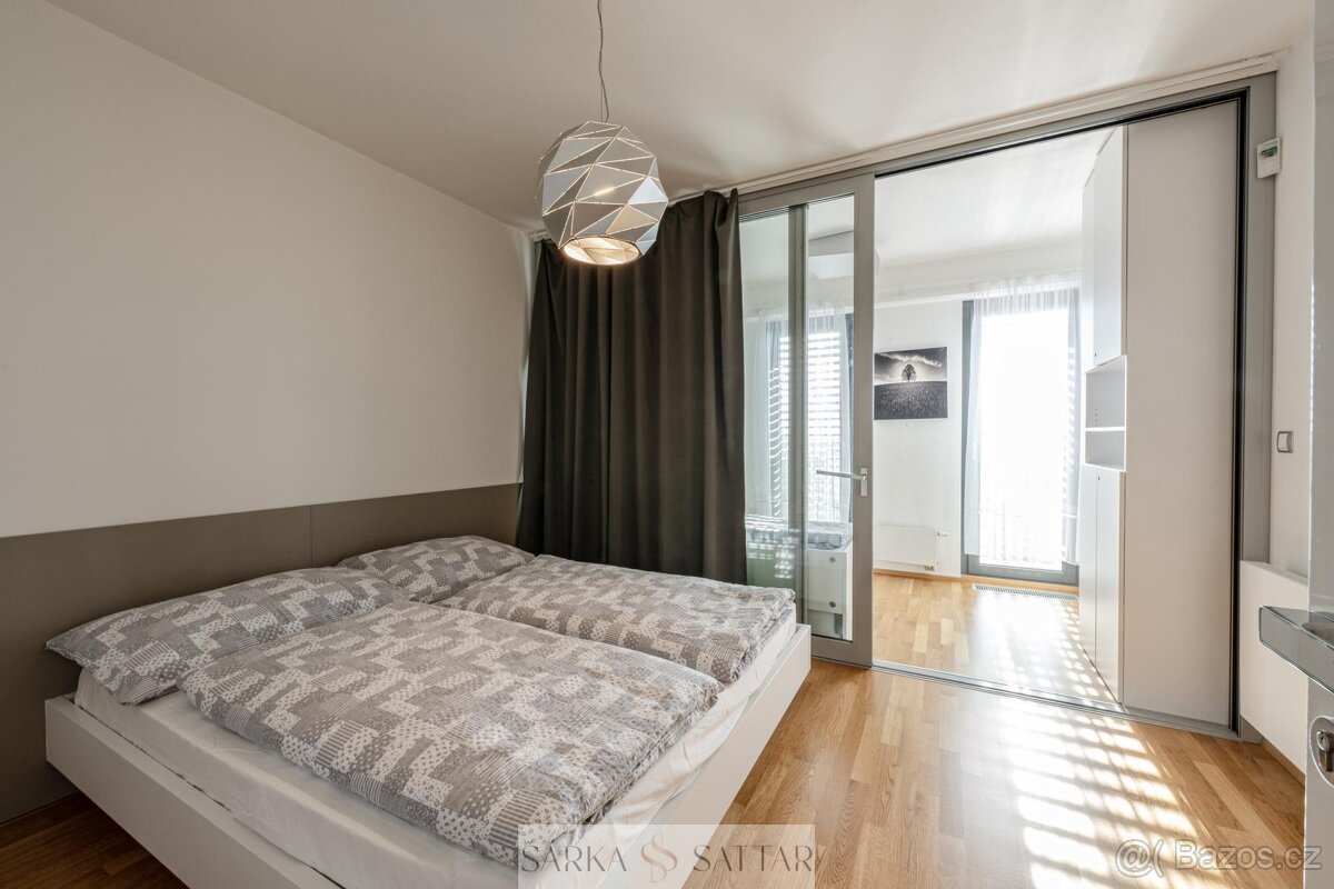 Pronájem krásného, světlého bytu 4+kk 116m2 plus zimni zahr - 19