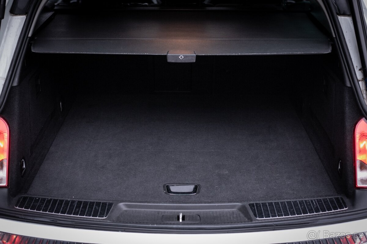 Opel Insignia ST 96kW - 19