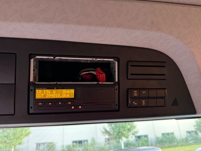 Mercedes-Benz Actros 1830 Shrnovací plachta - 19