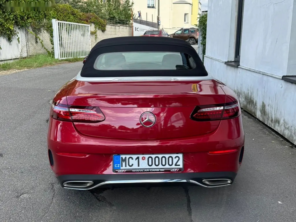 Mercedes-Benz Třídy E, 200 Cabrio - 19